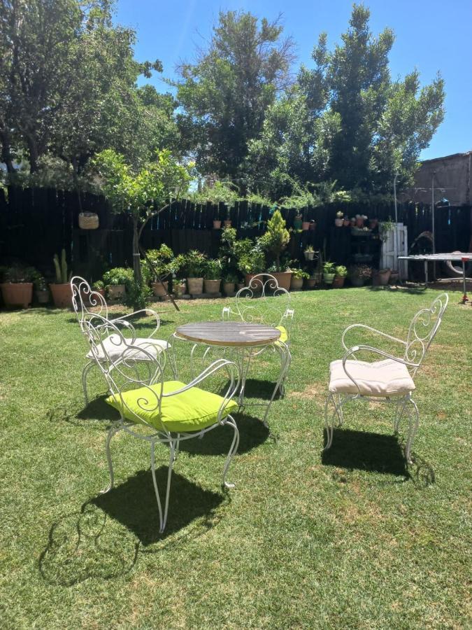 Casa Confortable - Parque Central - Estacionamiento, Patio, 3 Banos, 5 Habitaciones - La Cieneguita エクステリア 写真